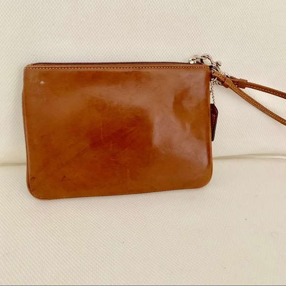 Coach wristlet - Picture 4 of 4